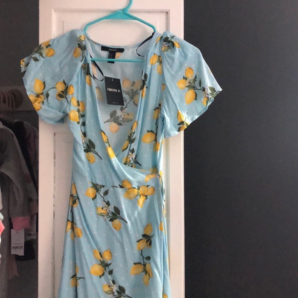 NWT Lemon wrap dress